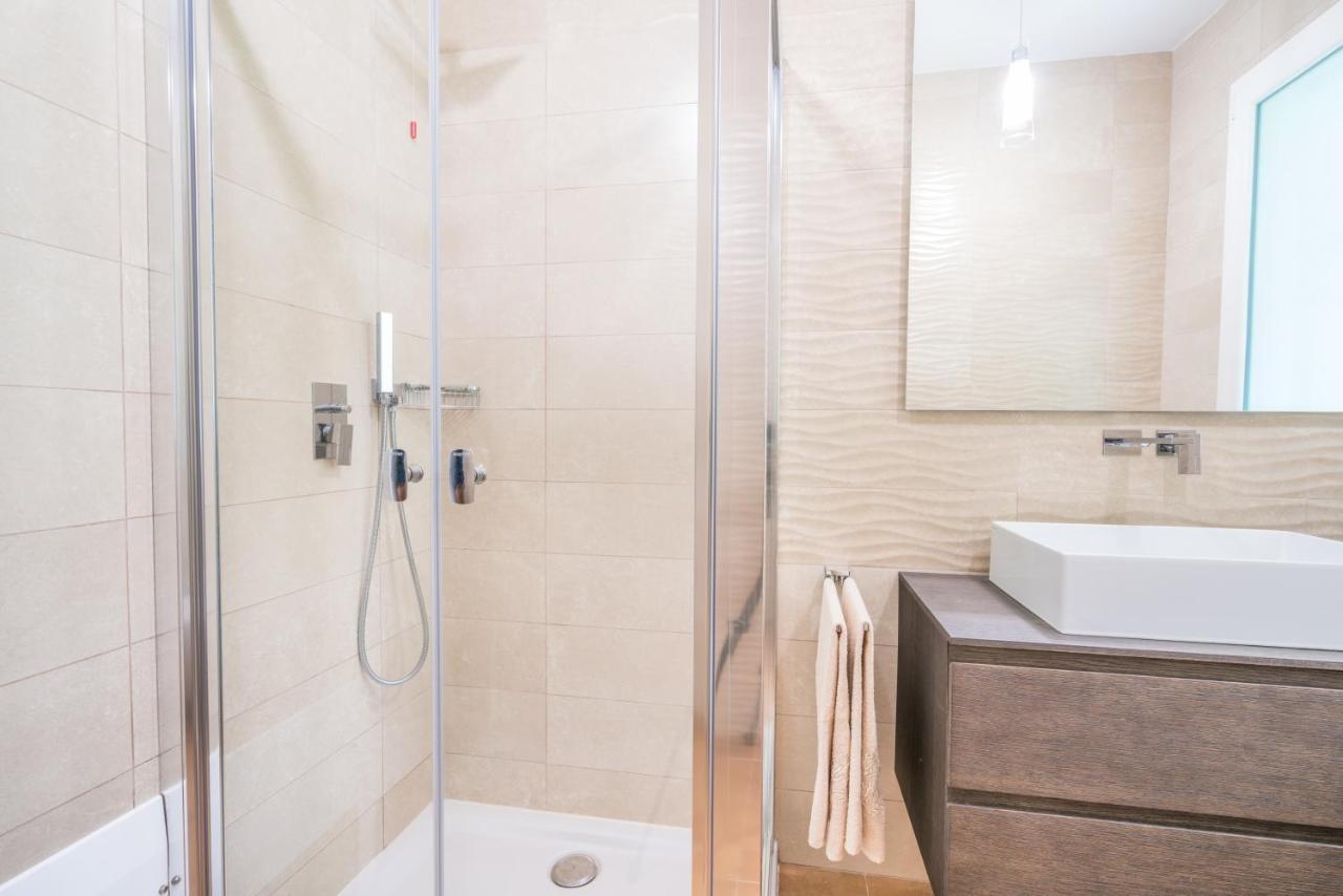 Villa Acquario Elegance - 200 Mt Dalla Spiaggia Torre delle Stelle Luaran gambar